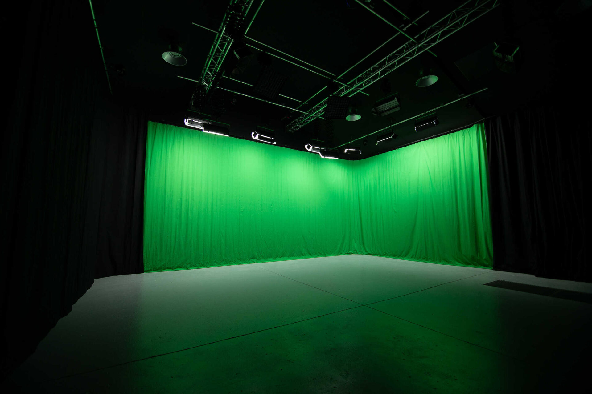 Studio Shooting Photo